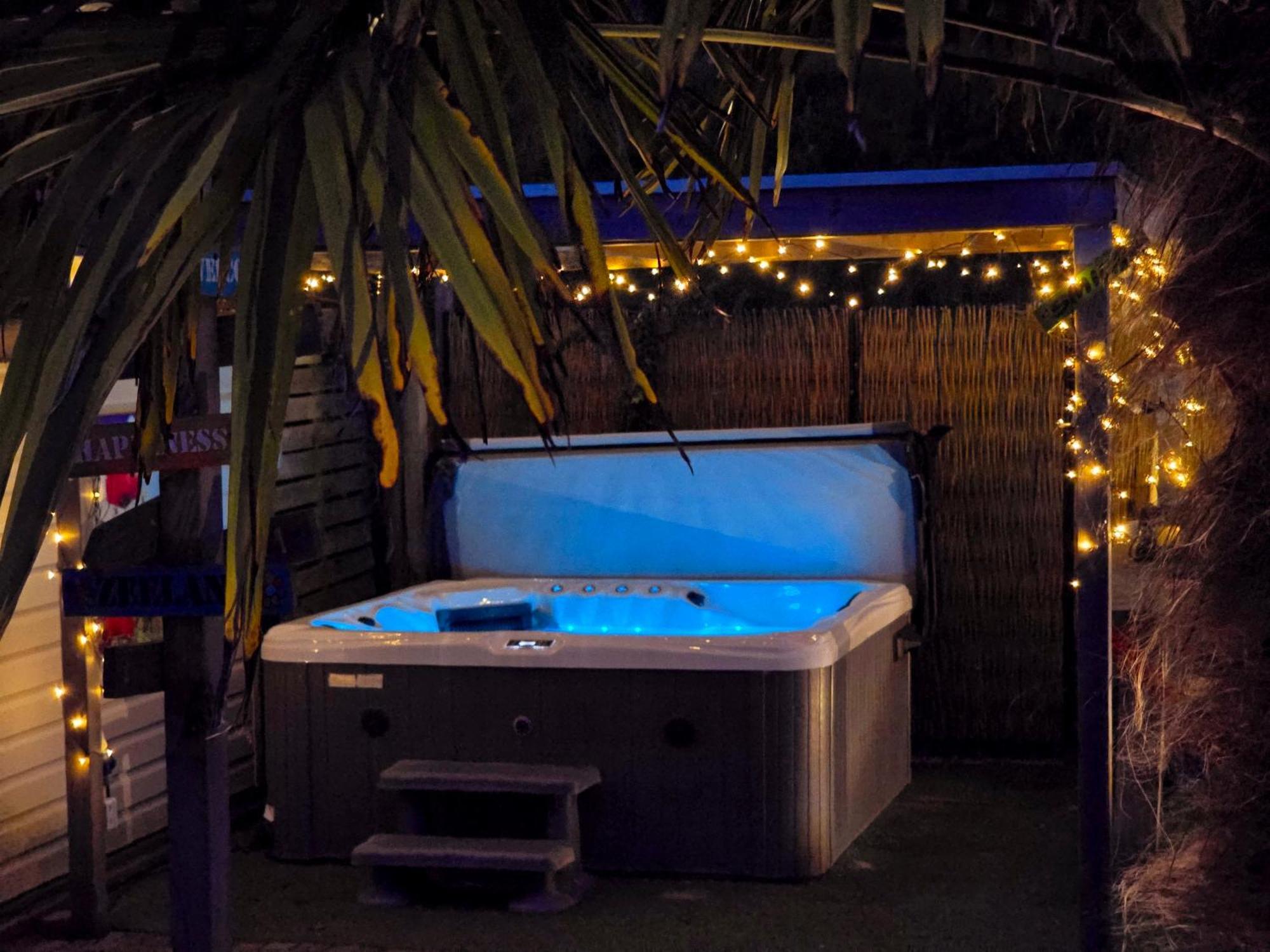 De Corner Van Zeeland Met Jacuzzi Sint Annaland Ngoại thất bức ảnh